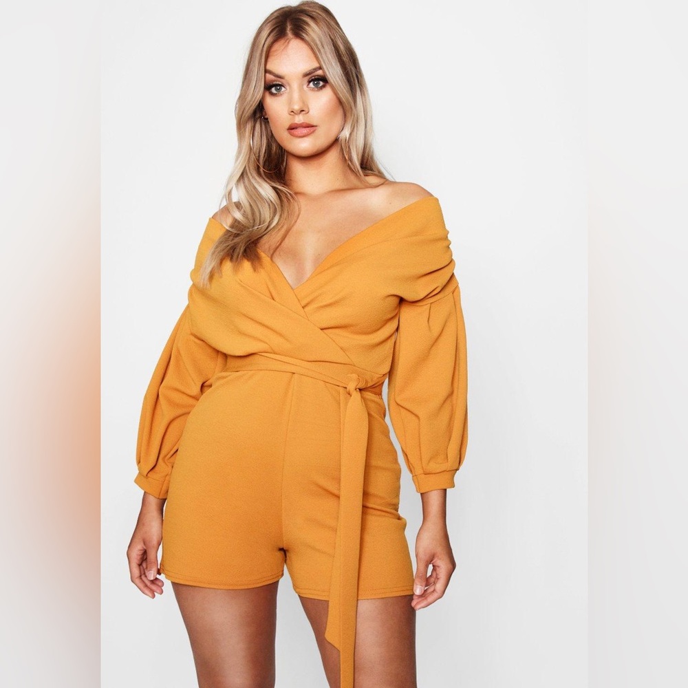 Size 14 romper nwot burnt orange in color